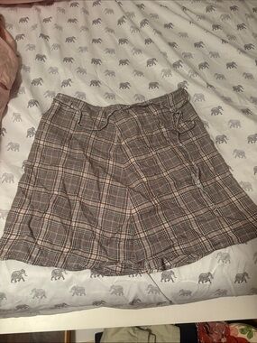 American Eagle Plaid Brown & White Skirt